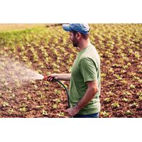 Mangueira Flex para Jardim Tramontina Verde em PVC 4 Camadas 20m com Engate Rosqueado e Esguicho – Resistência e Praticidade