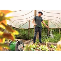 Mangueira Flex para Jardim Tramontina Verde em PVC 4 Camadas 20m com Engate Rosqueado e Esguicho – Resistência e Praticidade