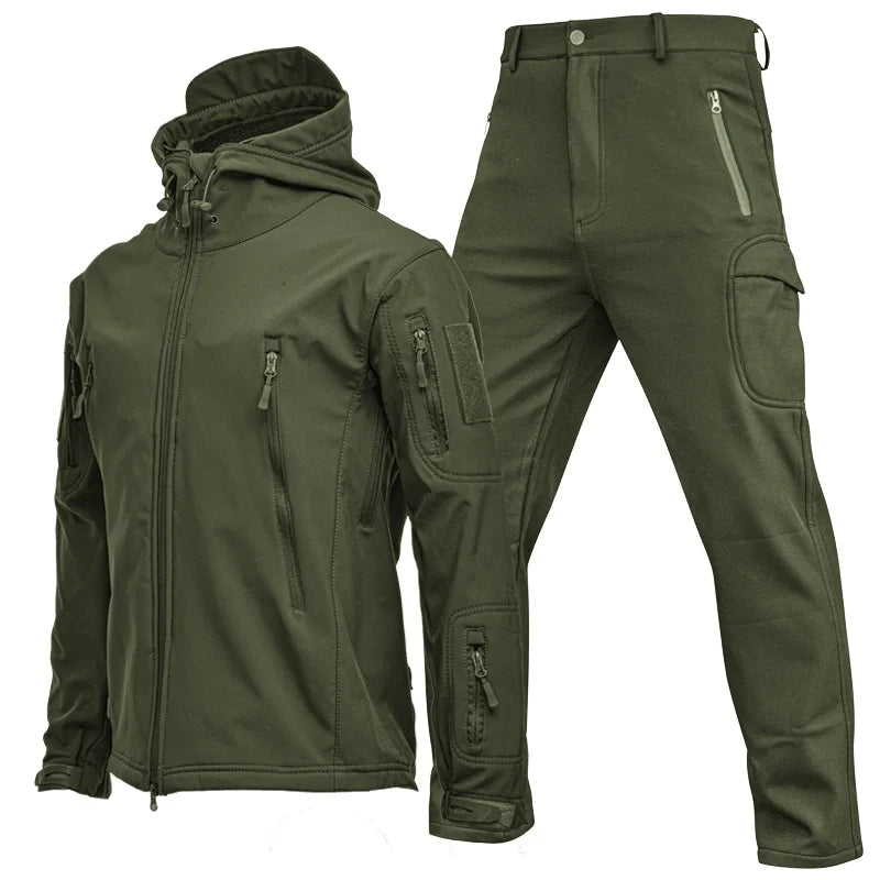 Conjunto Masculino Inverno – Jaqueta Tática com Capuz à Prova d’Água + Calça Cargo, Forro Fleece, Ideal para Trilhas, Caça e Atividades ao Ar Livre