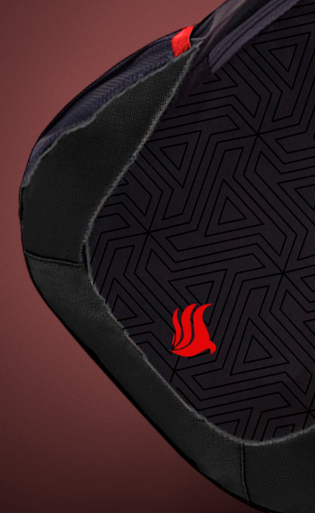 Mochila Pichau Heaven Preto e Vermelho – Design Gamer, Resistente e Confortável para Trabalho, Estudo e Viagens – Seg Imports