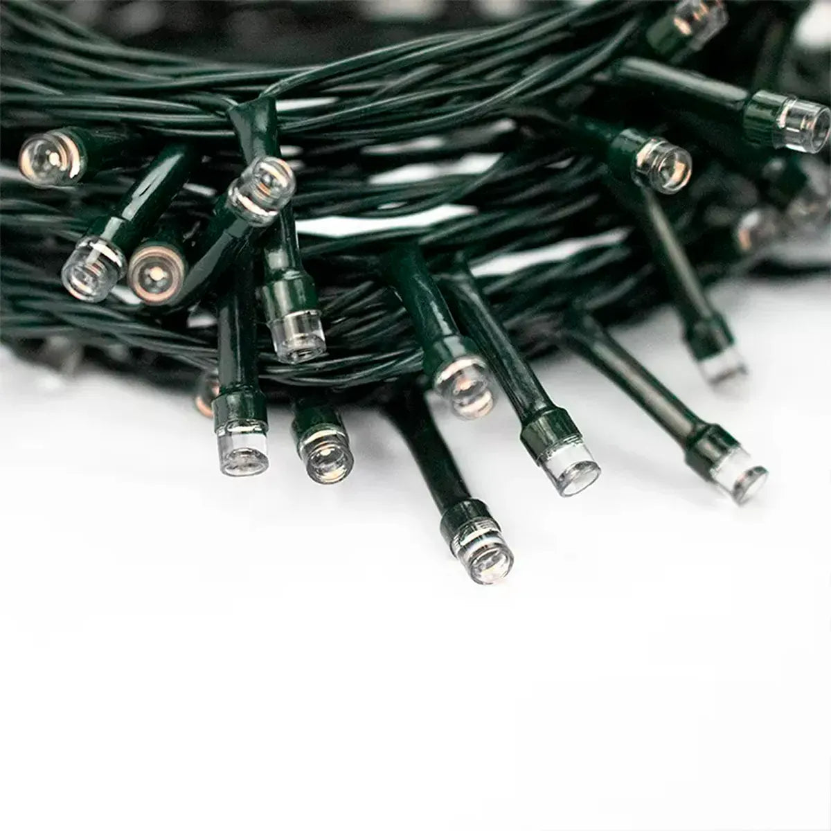 Cordão de Luz Natalino Pisca Pisca 100 LEDs Branco 127V 9,7m Fio Verde V8 Iluminatal