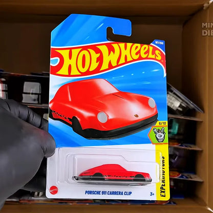 Hot Wheels 2025 Case J – Miniaturas 1:64 Ferrari SF90, Mercedes-AMG, Renault F1 e Mustang – Coleção Diecast C4982