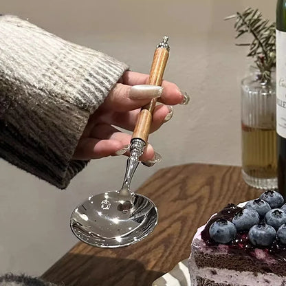 Colher de Aço Inox Dourada – Cabo Longo para Sobremesas, Café e Drinks