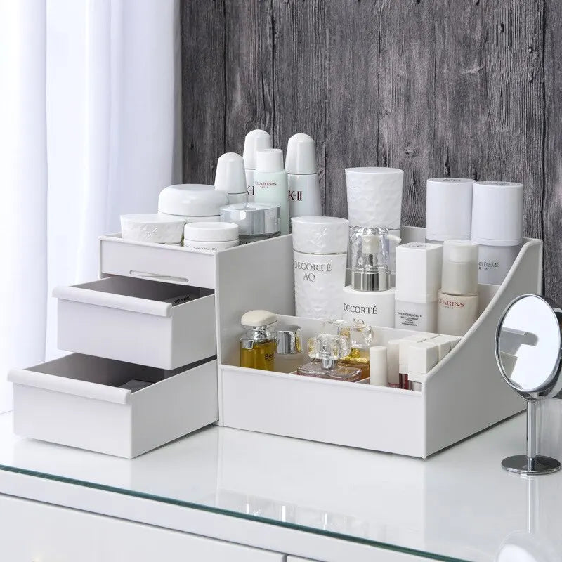Caixa Organizadora Branca em Plástico – Ideal para Maquiagem, Cosméticos e Skincare na Penteadeira ou Escrivaninha